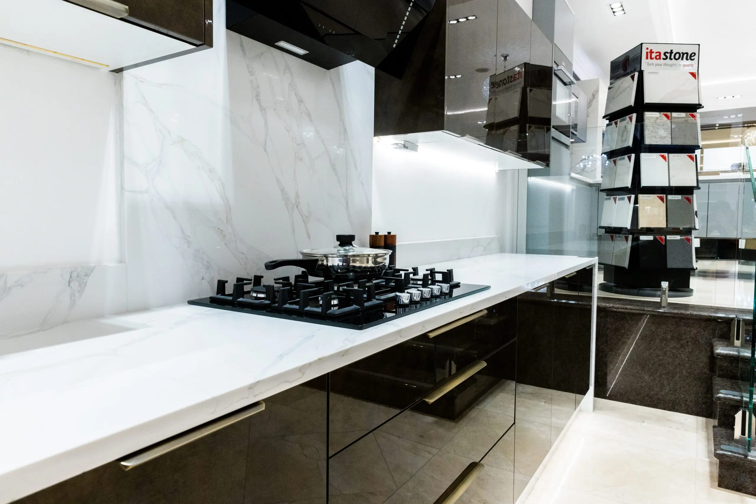 Why Quartz Worktops Are the Smartest Choice for Modern Kitchens