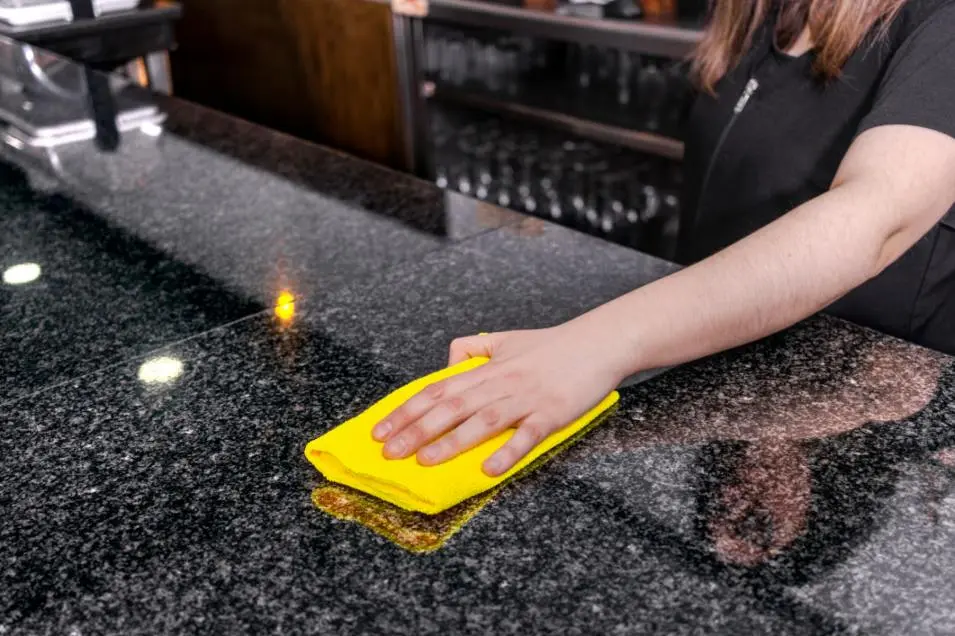 How to Clean Quartz Worktops Expert Tips For Maintaining the Shine