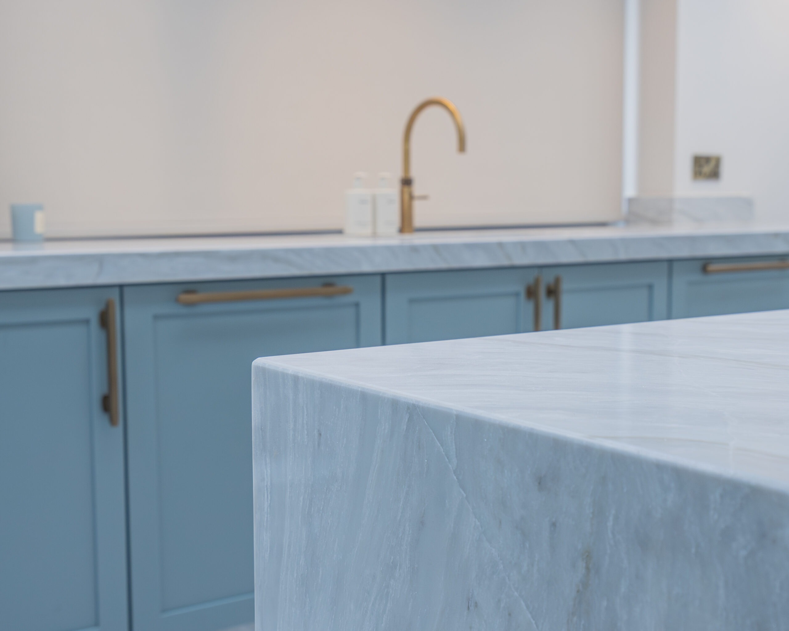 Custom Worktops: Tailoring to your Kitchen Needs